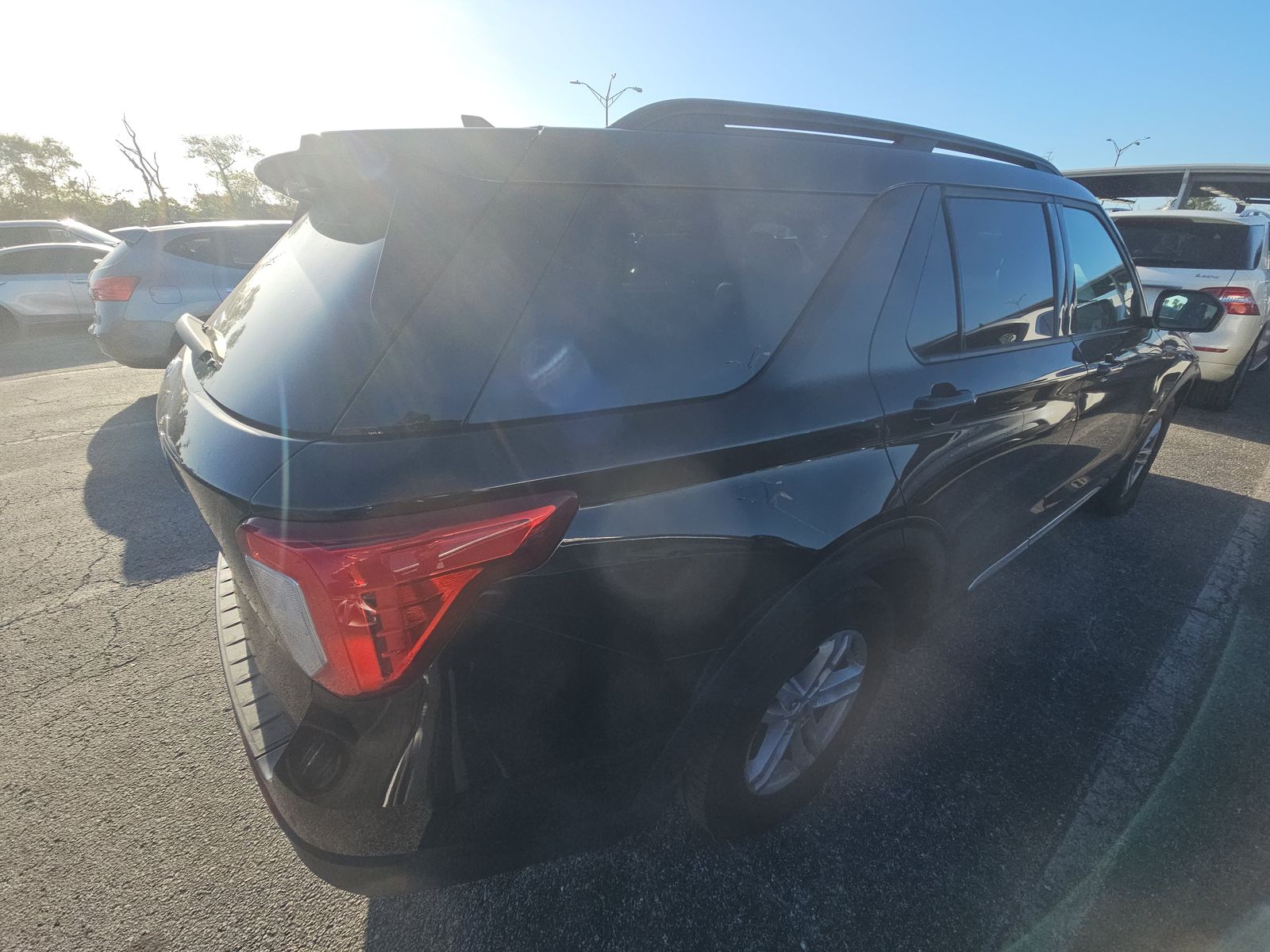 2023 Ford Explorer XLT RWD