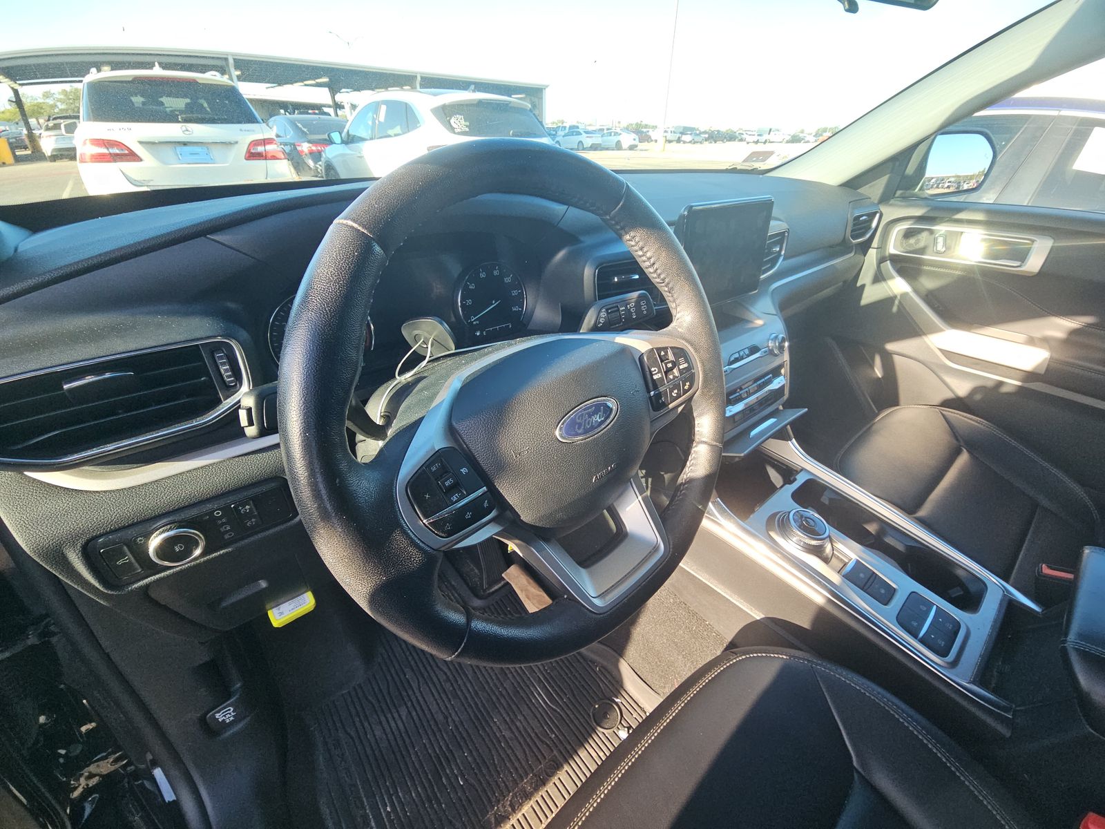 2023 Ford Explorer XLT RWD