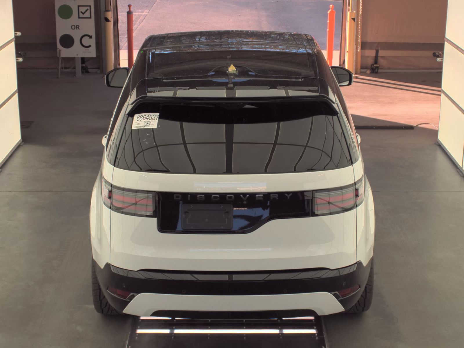 2024 Land Rover Discovery Dynamic SE AWD