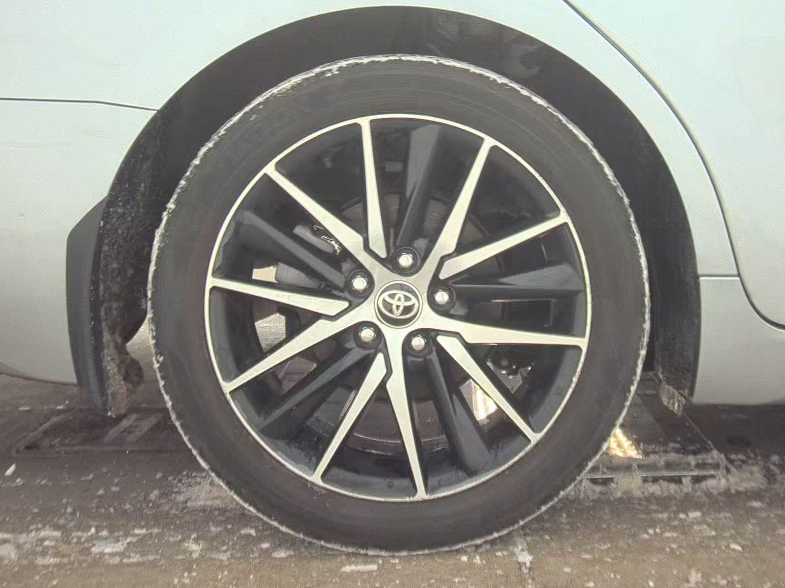 2024 Toyota Camry SE FWD