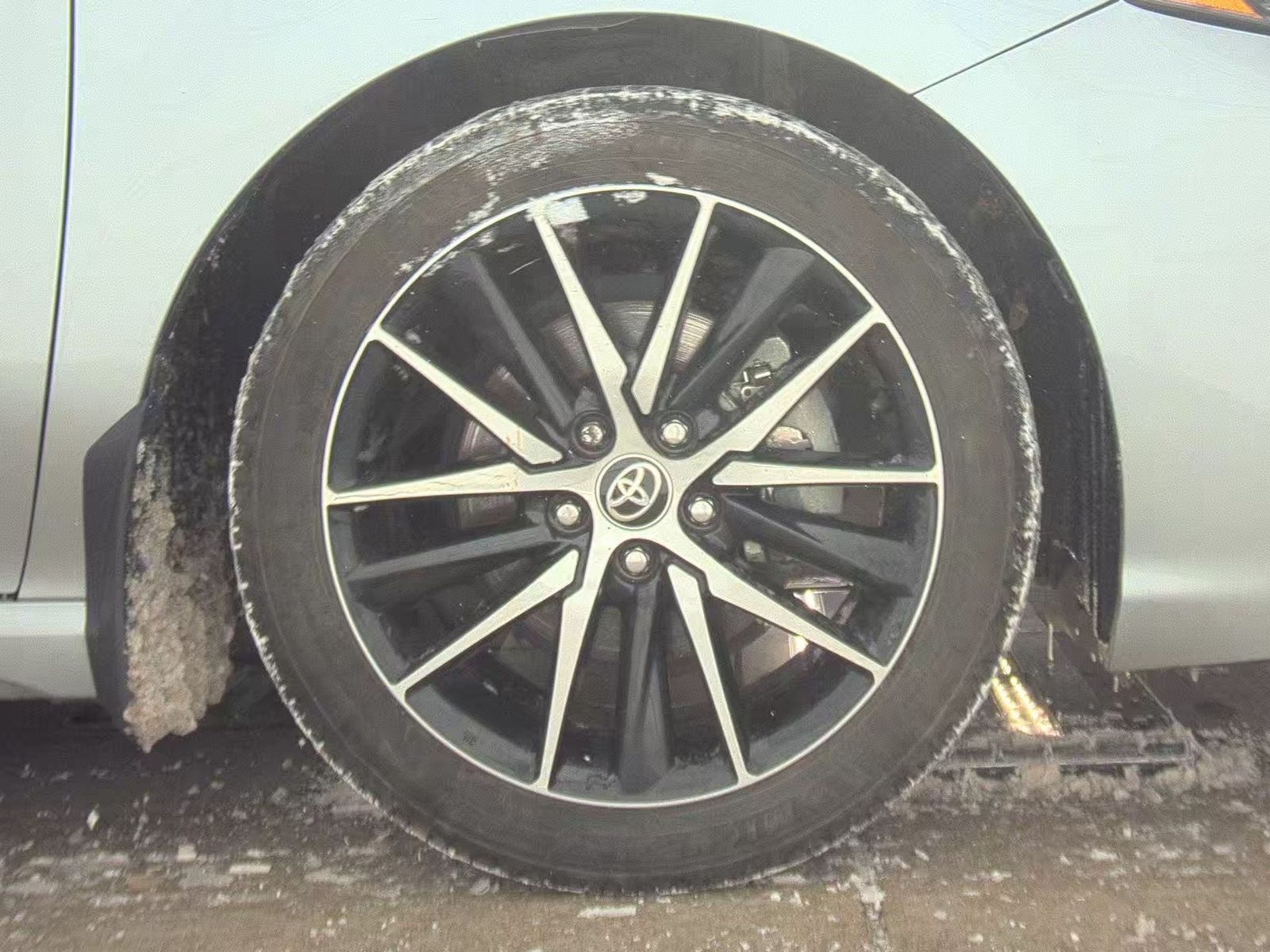 2024 Toyota Camry SE FWD