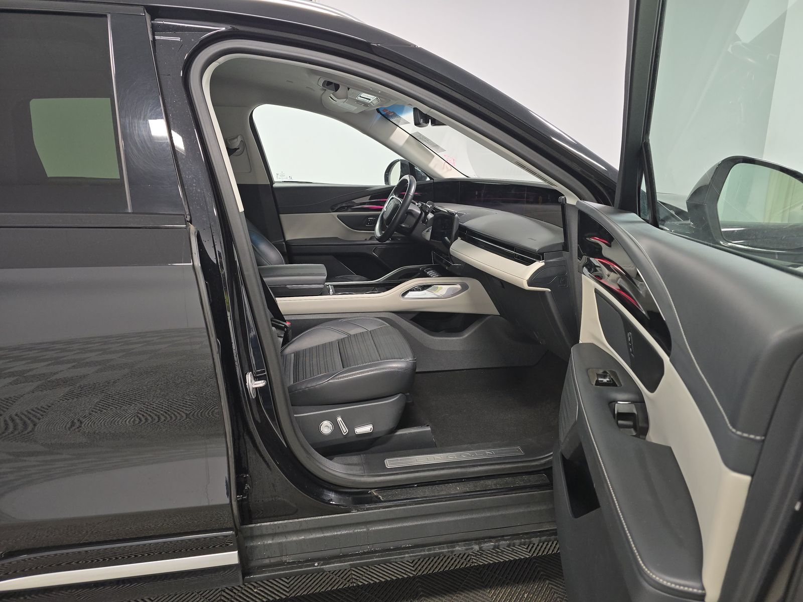 2024 Lincoln Nautilus Reserve AWD