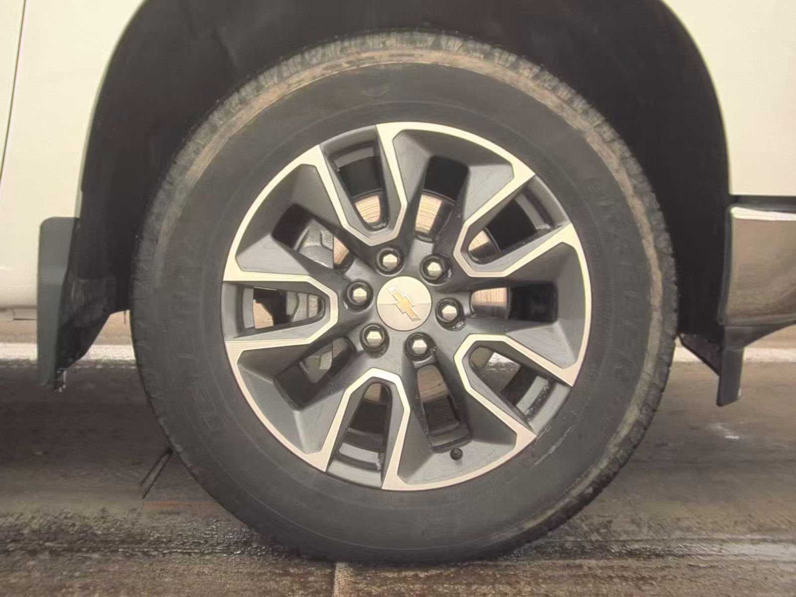 2023 Chevrolet Silverado 1500 LT AWD