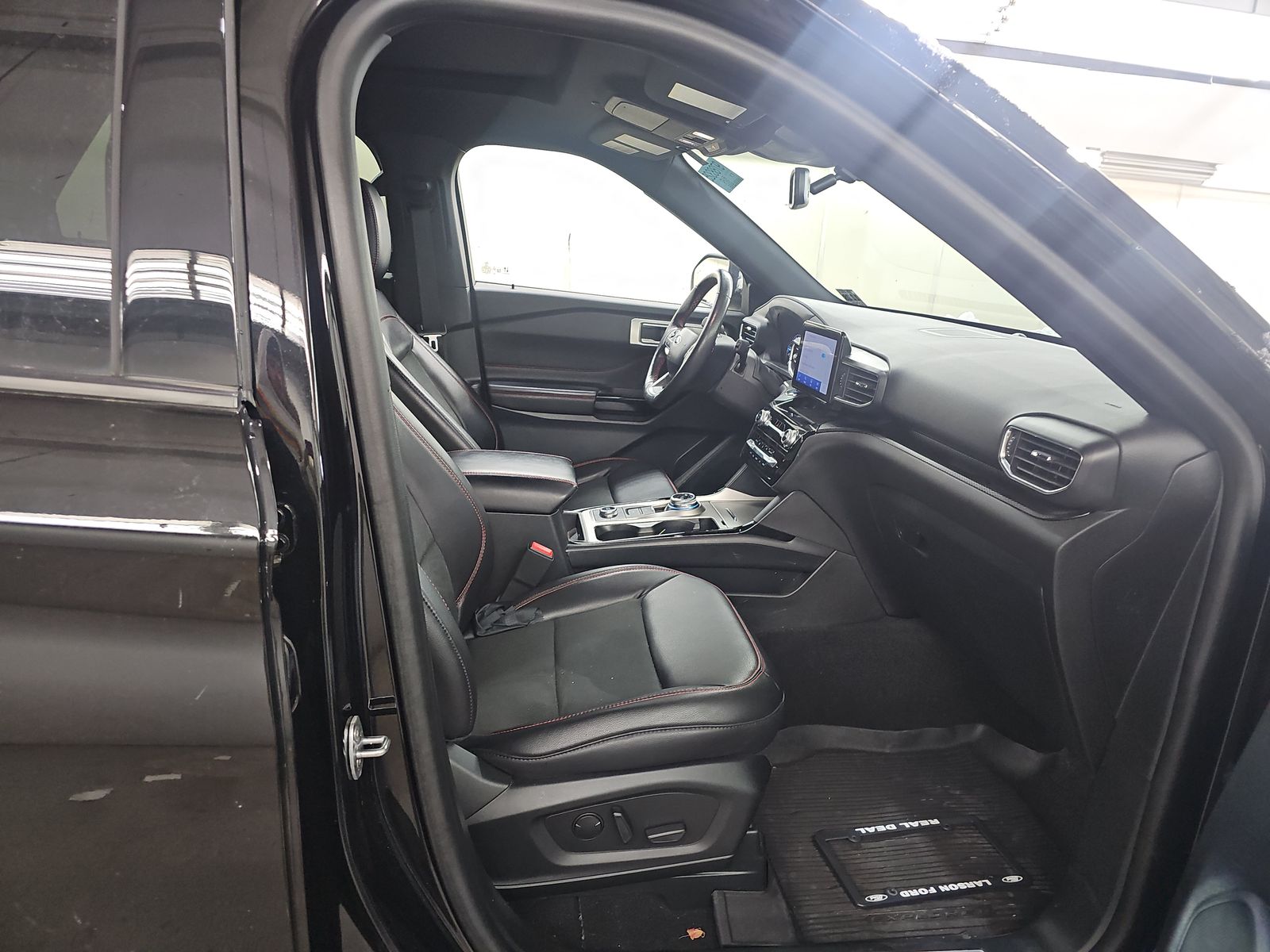 2023 Ford Explorer ST-Line AWD