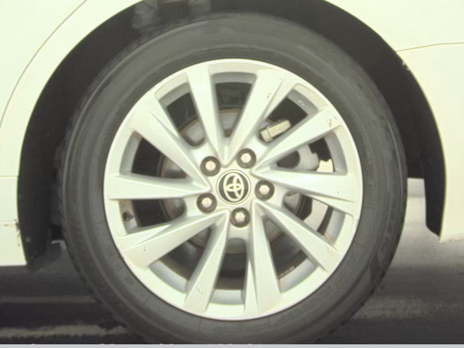 2024 Toyota Camry LE FWD