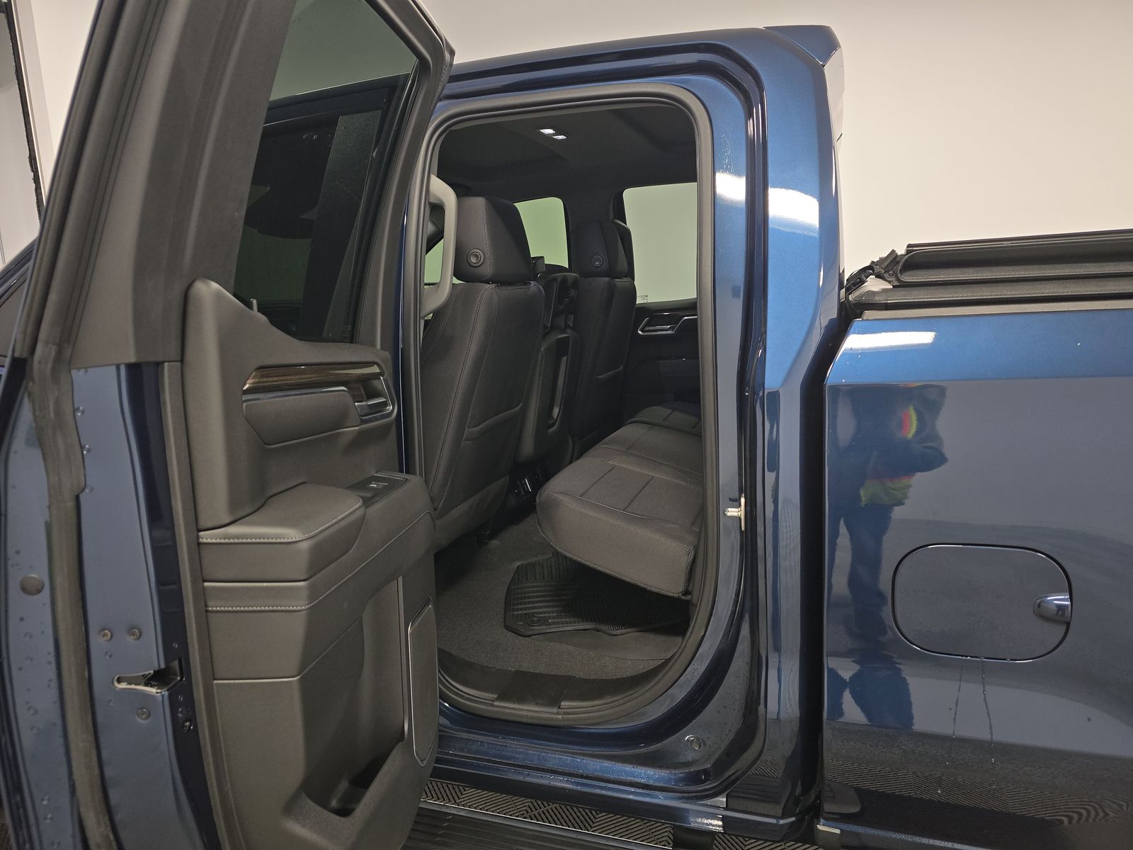 2023 Chevrolet Silverado 1500 LT AWD