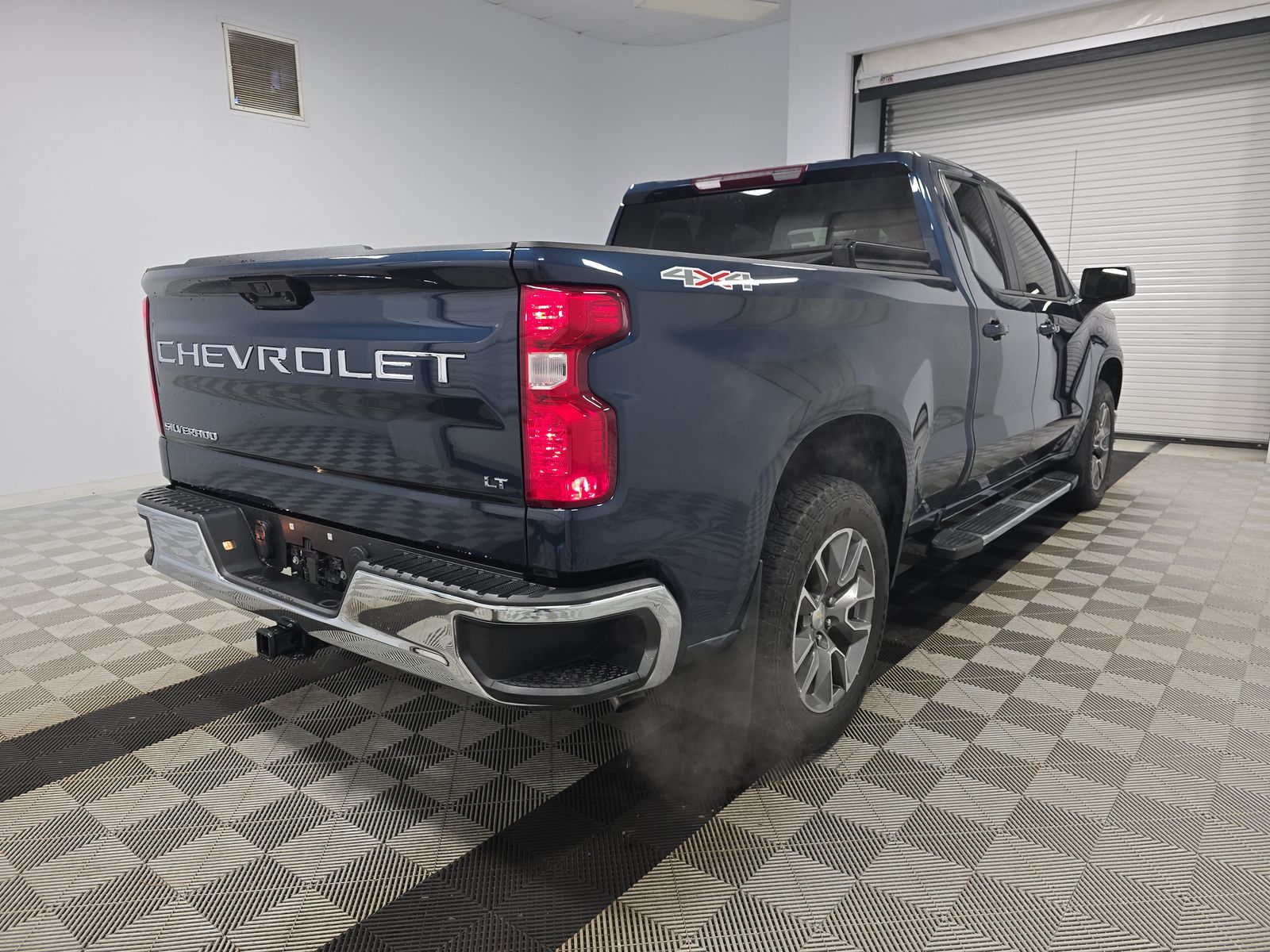 2023 Chevrolet Silverado 1500 LT AWD