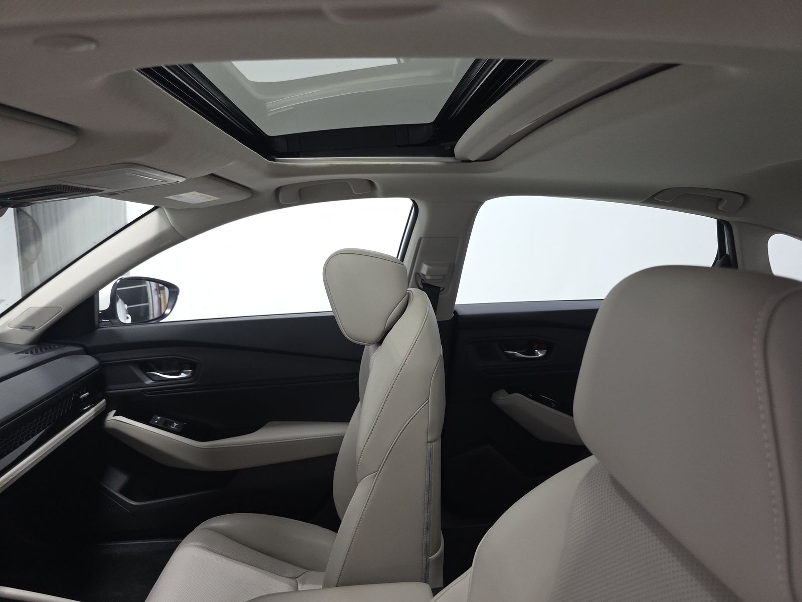 2023 Honda Accord Hybrid Touring FWD