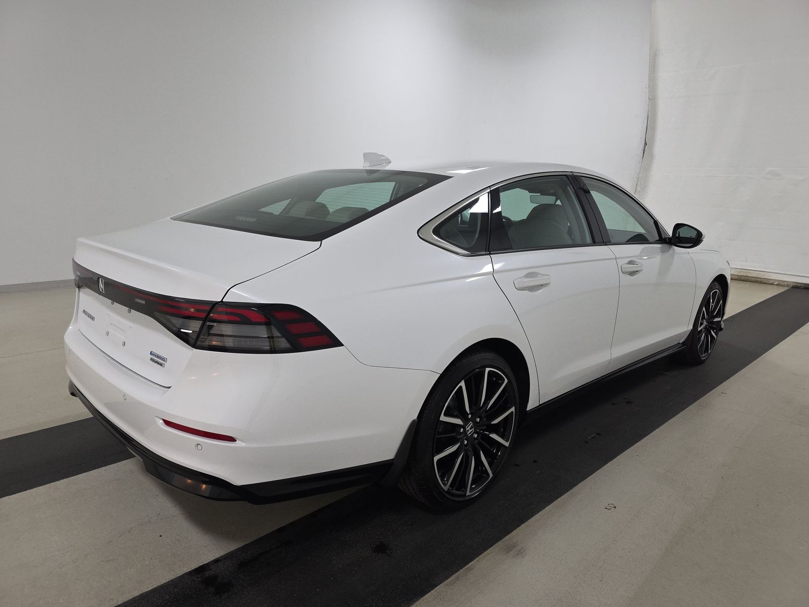 2023 Honda Accord Hybrid Touring FWD