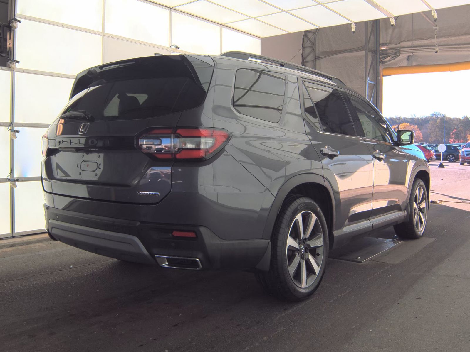 2023 Honda Pilot Touring FWD