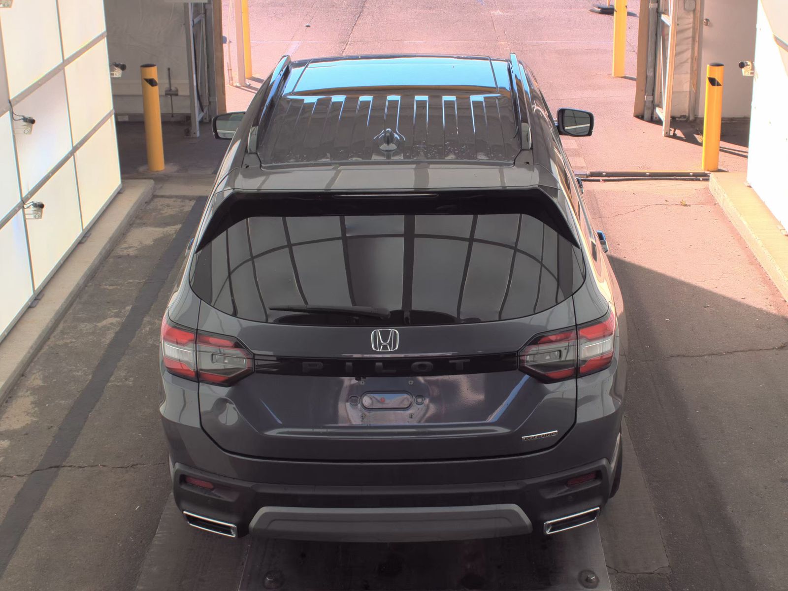 2023 Honda Pilot Touring FWD