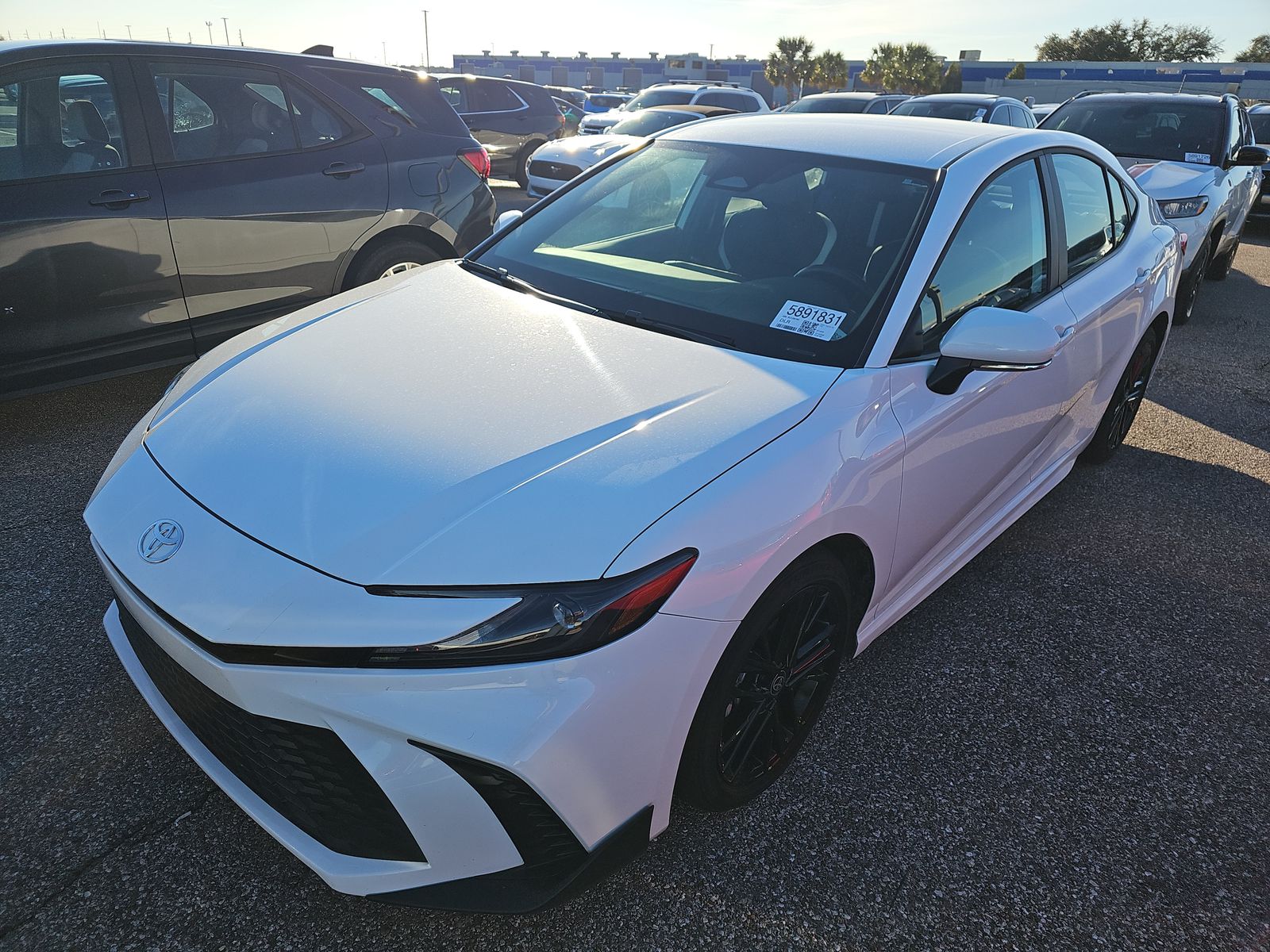 2025 Toyota Camry SE FWD