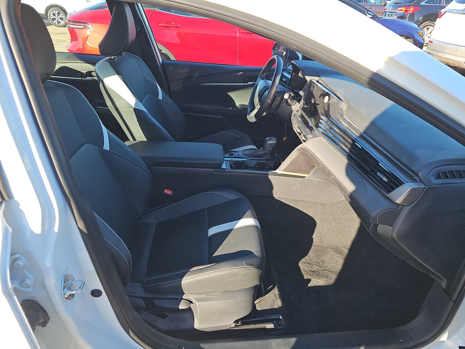 2025 Toyota Camry SE FWD