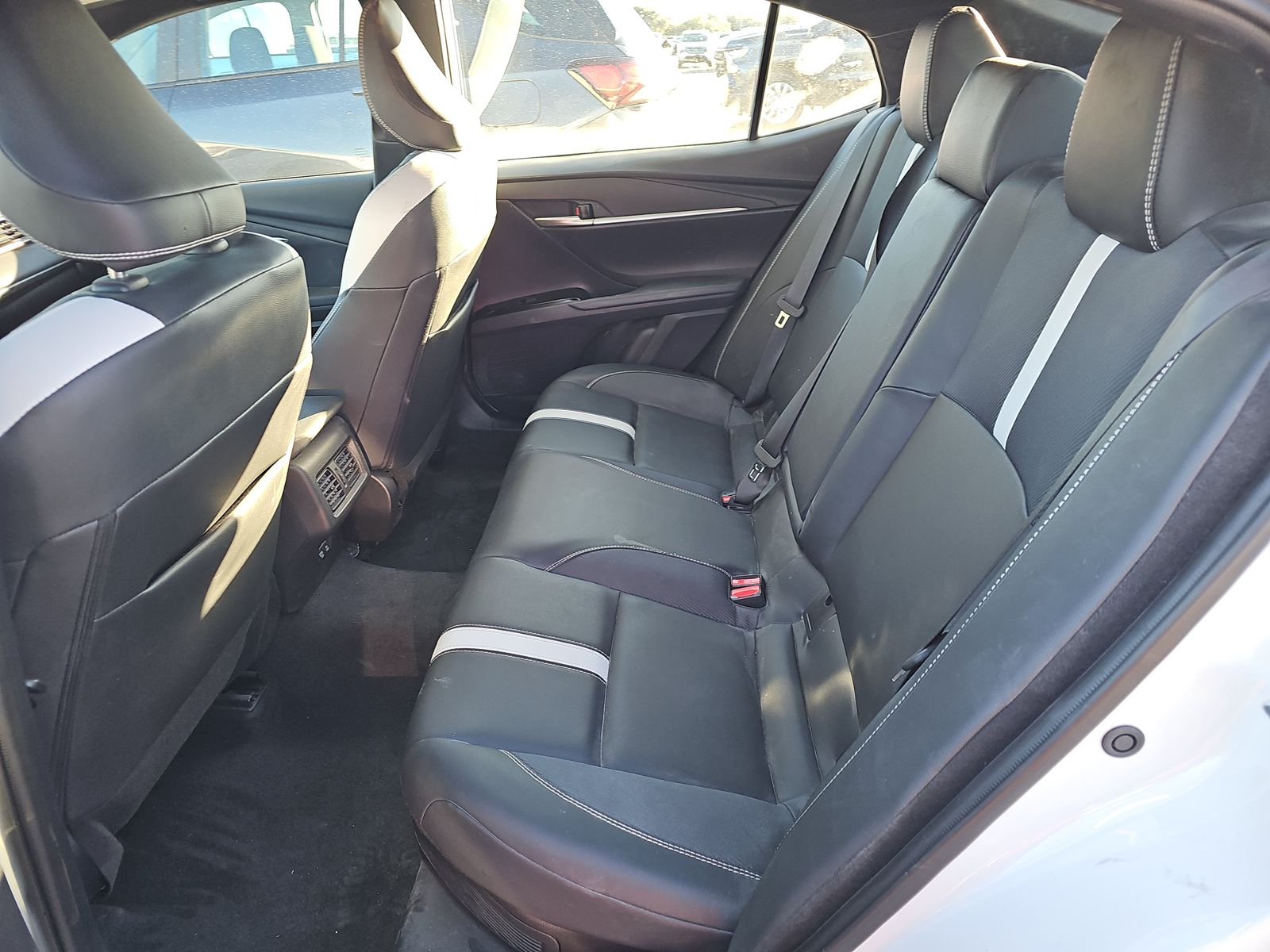 2025 Toyota Camry SE FWD