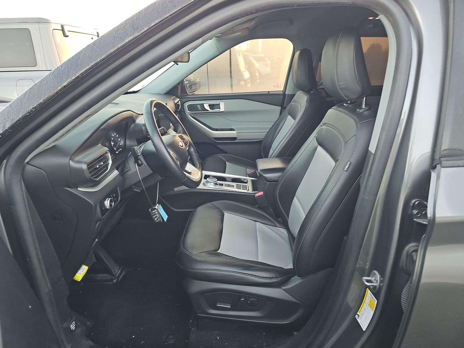 2023 Ford Explorer XLT FWD