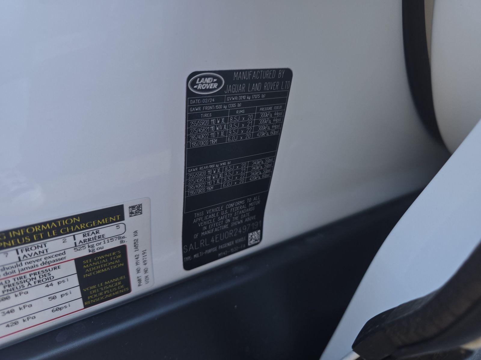 2024 Land Rover Discovery Dynamic SE AWD