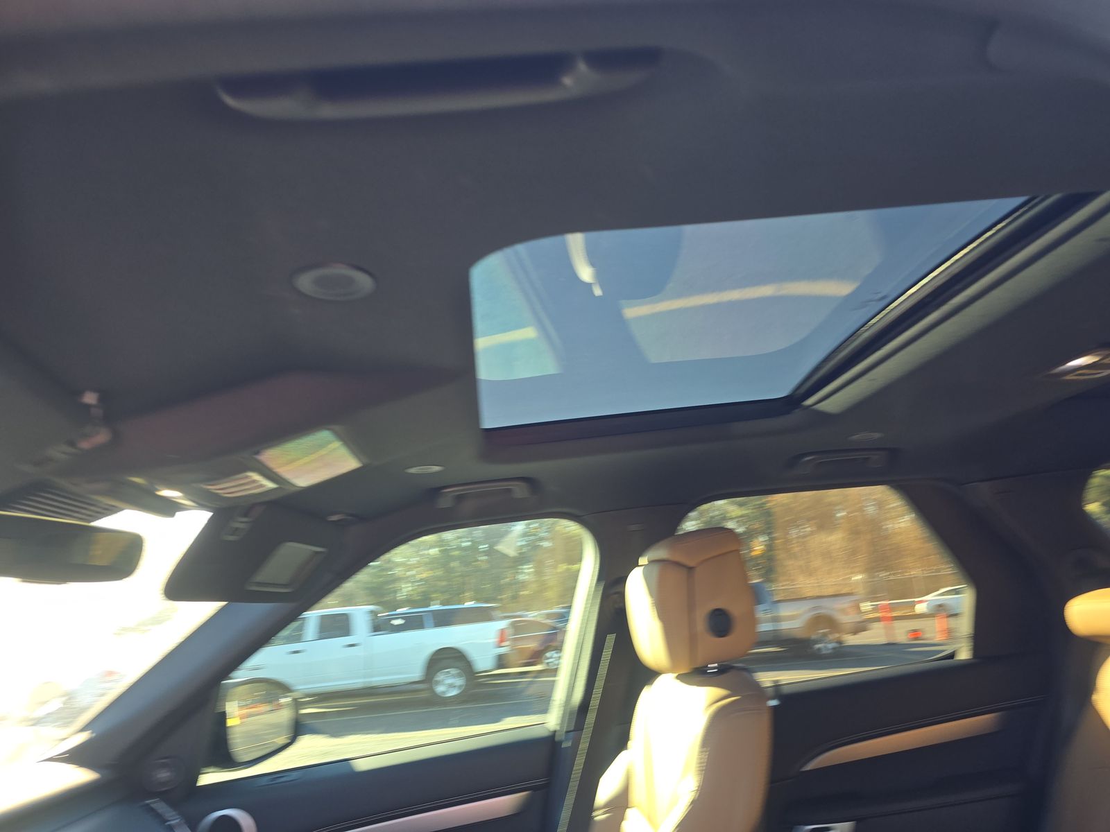 2024 Land Rover Discovery Dynamic SE AWD