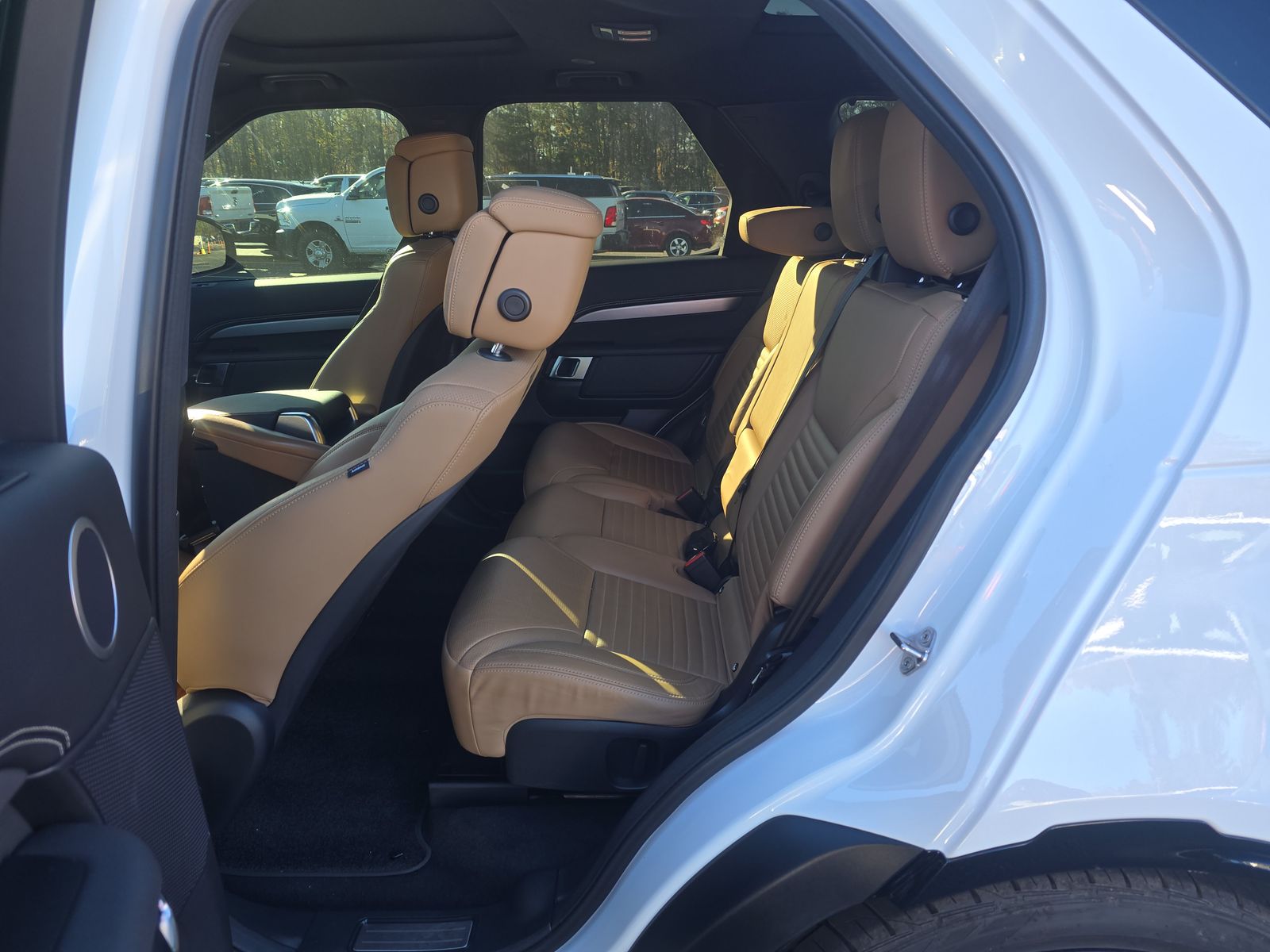 2024 Land Rover Discovery Dynamic SE AWD