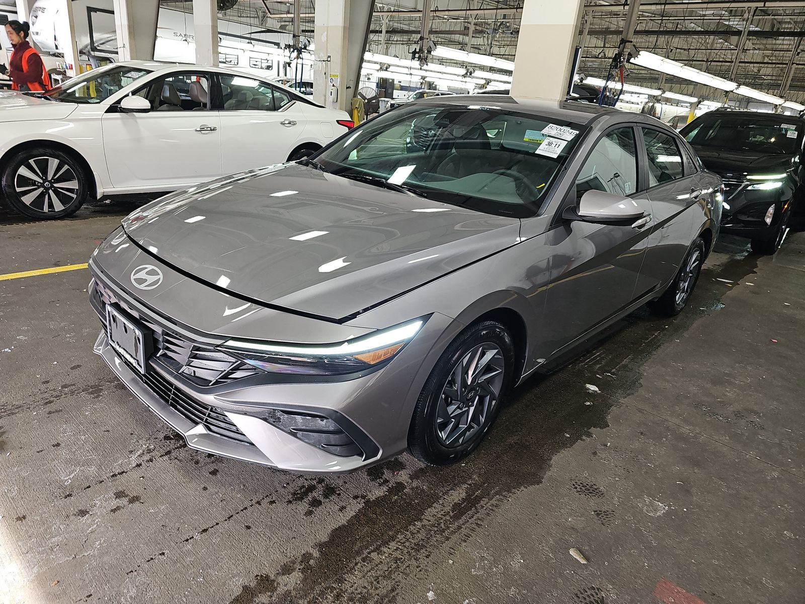 2024 Hyundai Elantra SEL FWD