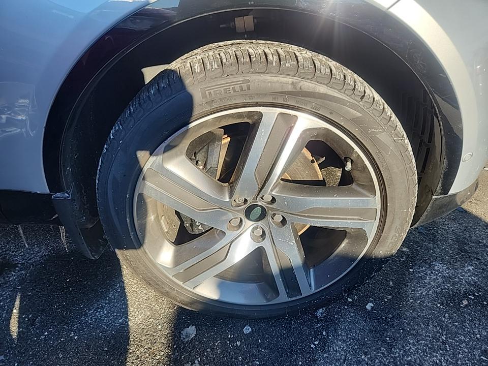 2023 Land Rover Discovery Metropolitan Edition AWD