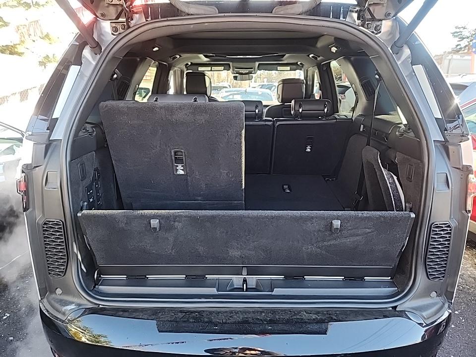 2023 Land Rover Discovery Metropolitan Edition AWD