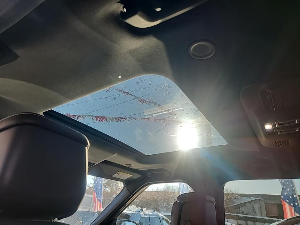 2023 Land Rover Discovery Metropolitan Edition AWD