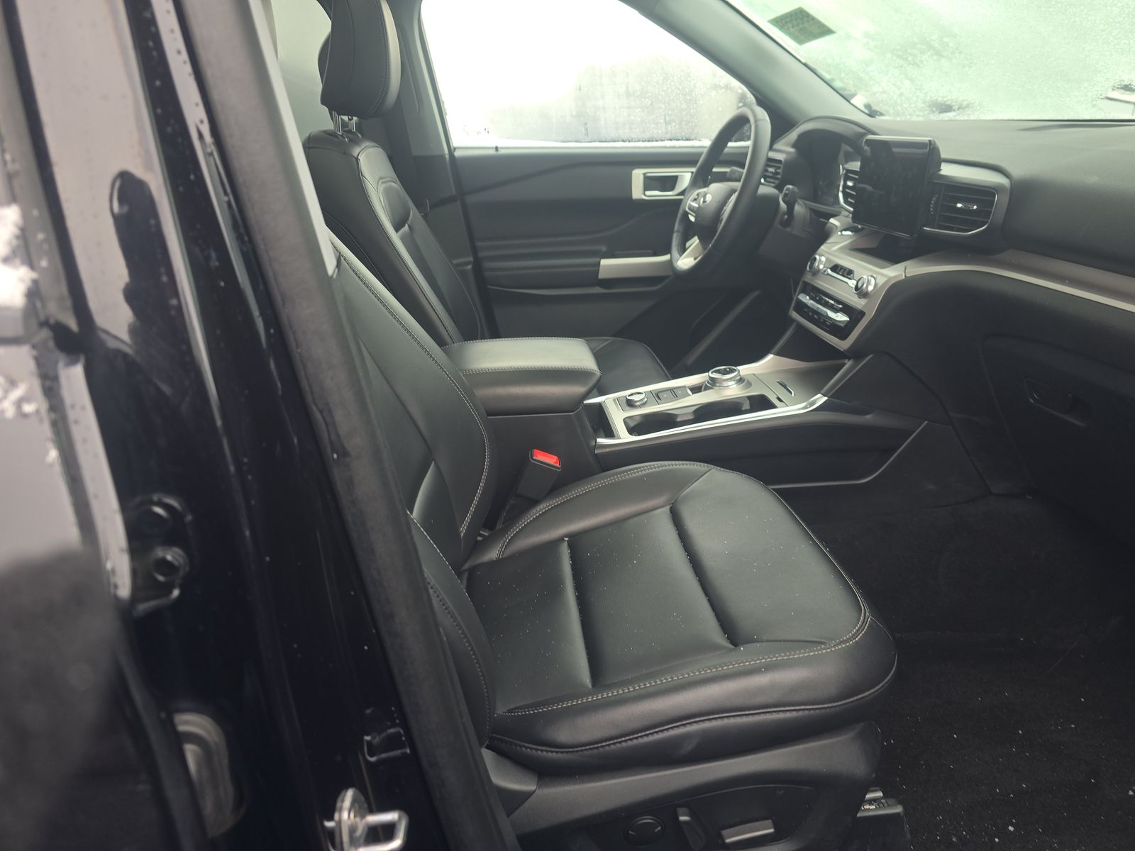 2023 Ford Explorer XLT AWD