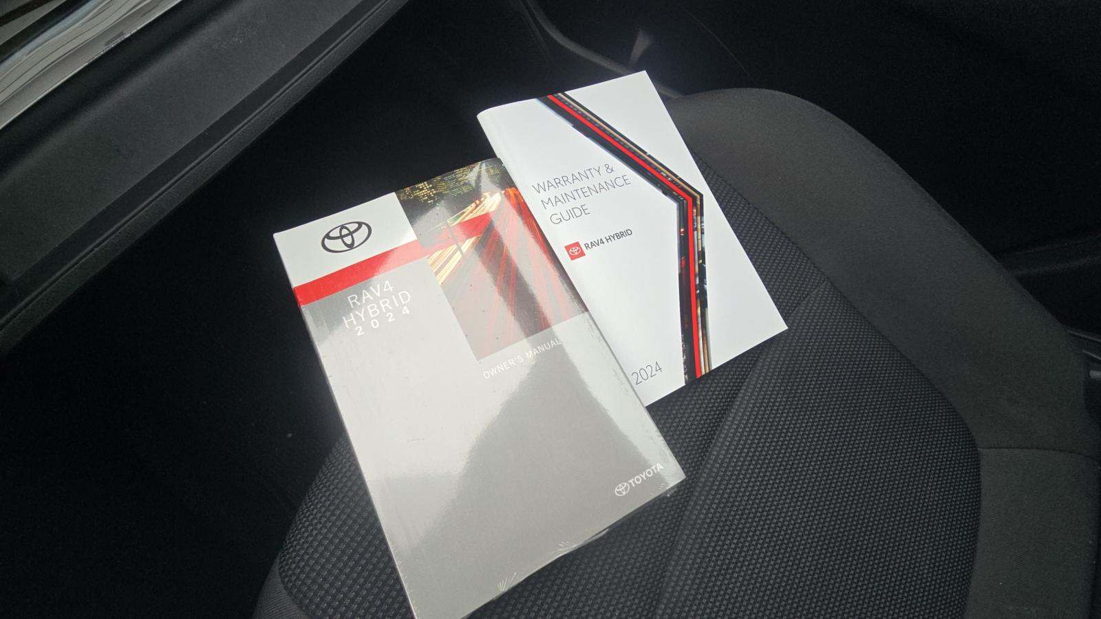 2024 Toyota RAV4 Hybrid LE AWD