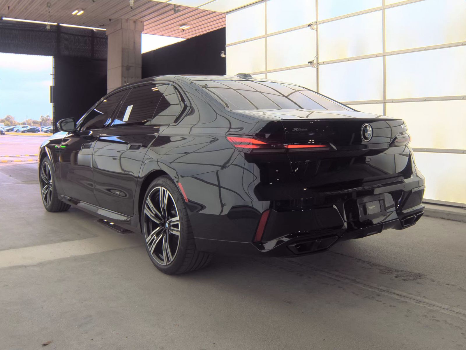 2023 BMW 7 Series 760i xDrive AWD