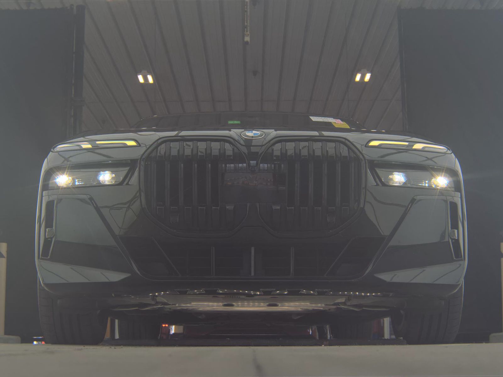 2023 BMW 7 Series 760i xDrive AWD