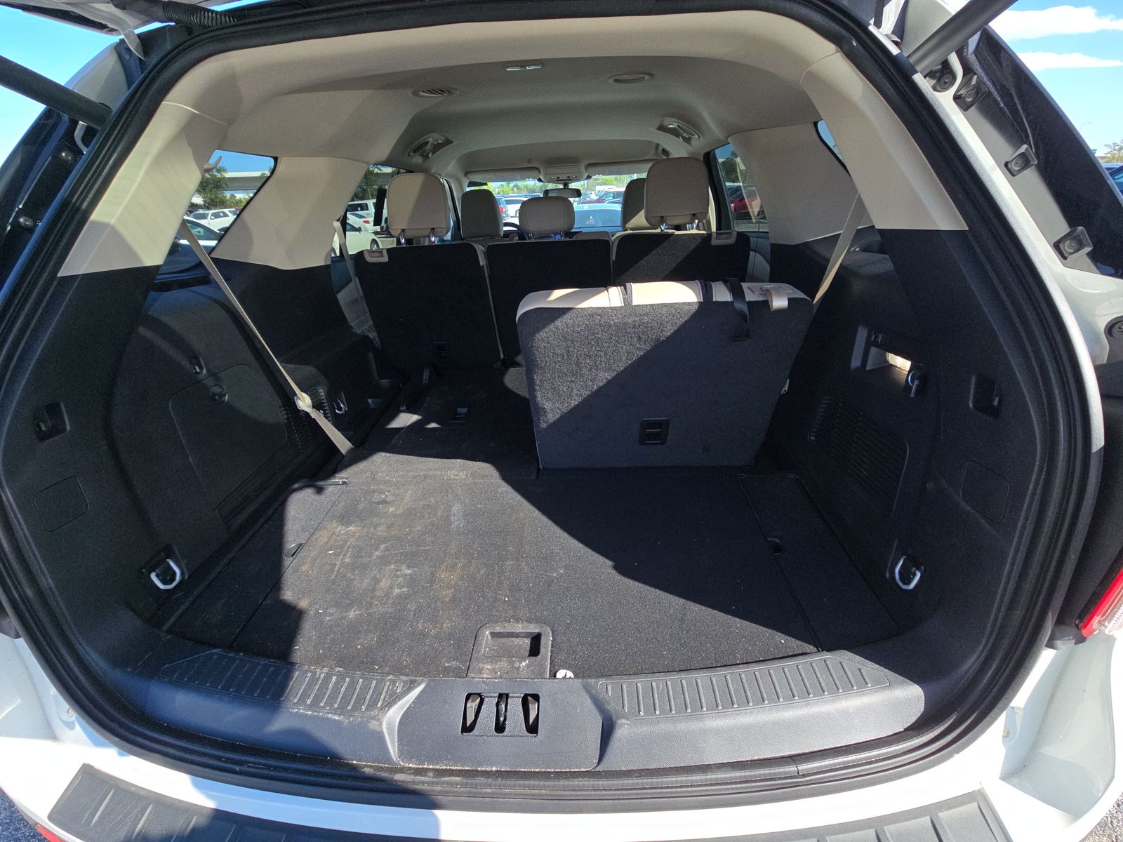 2023 Ford Explorer XLT AWD