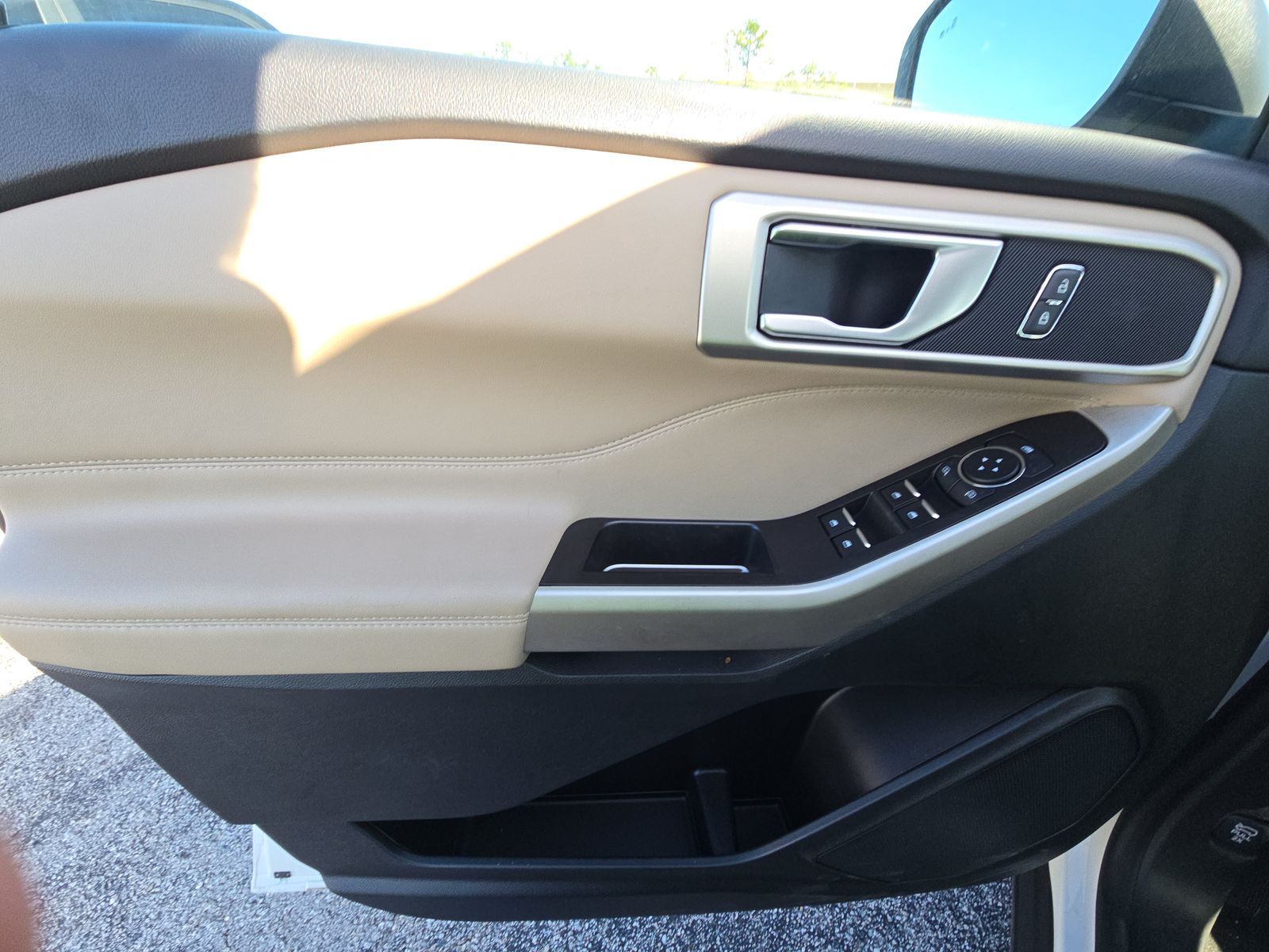 2023 Ford Explorer XLT AWD