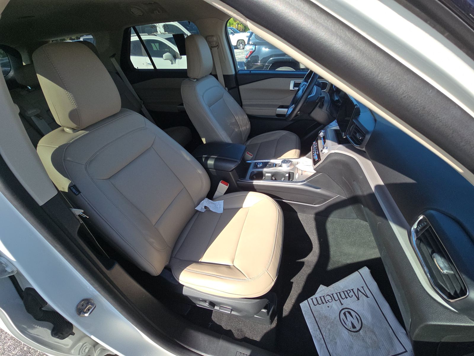 2023 Ford Explorer XLT AWD