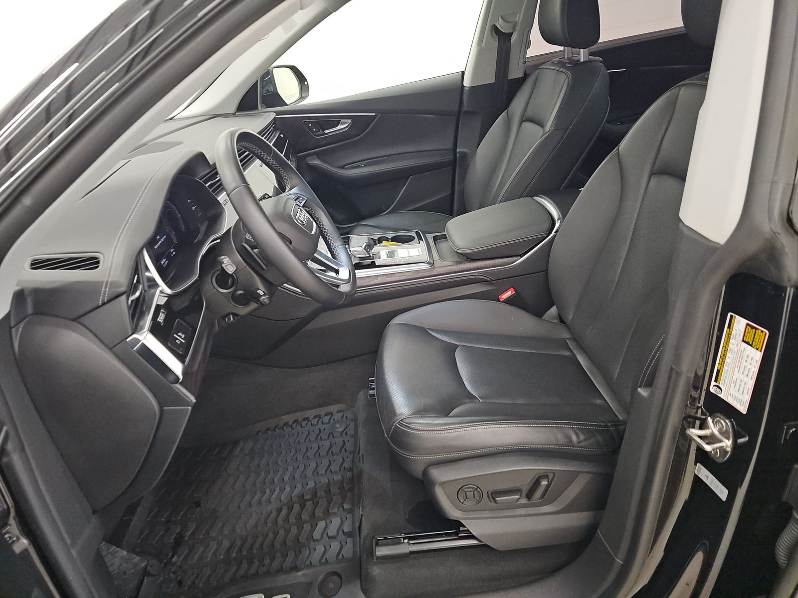 2023 Audi Q8 Prestige AWD