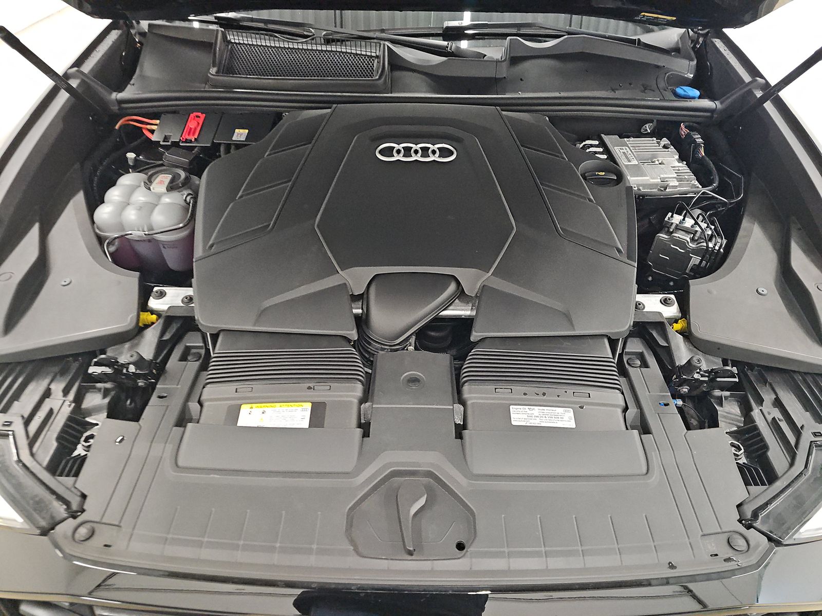 2023 Audi Q8 Prestige AWD