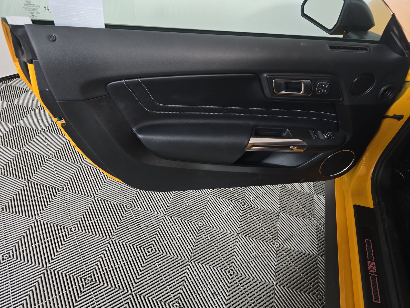 2022 Ford Mustang Mach 1 RWD