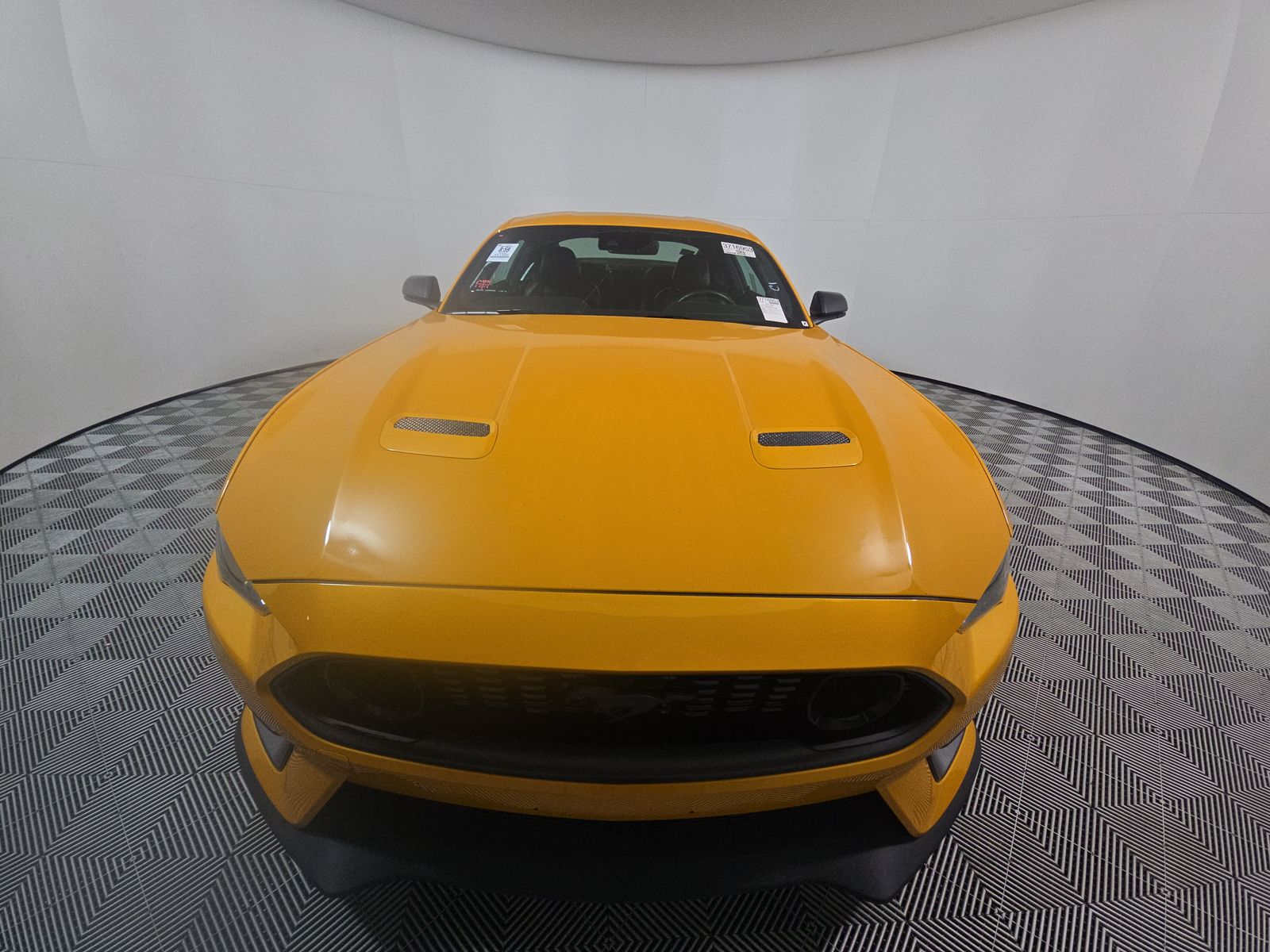 2022 Ford Mustang Mach 1 RWD