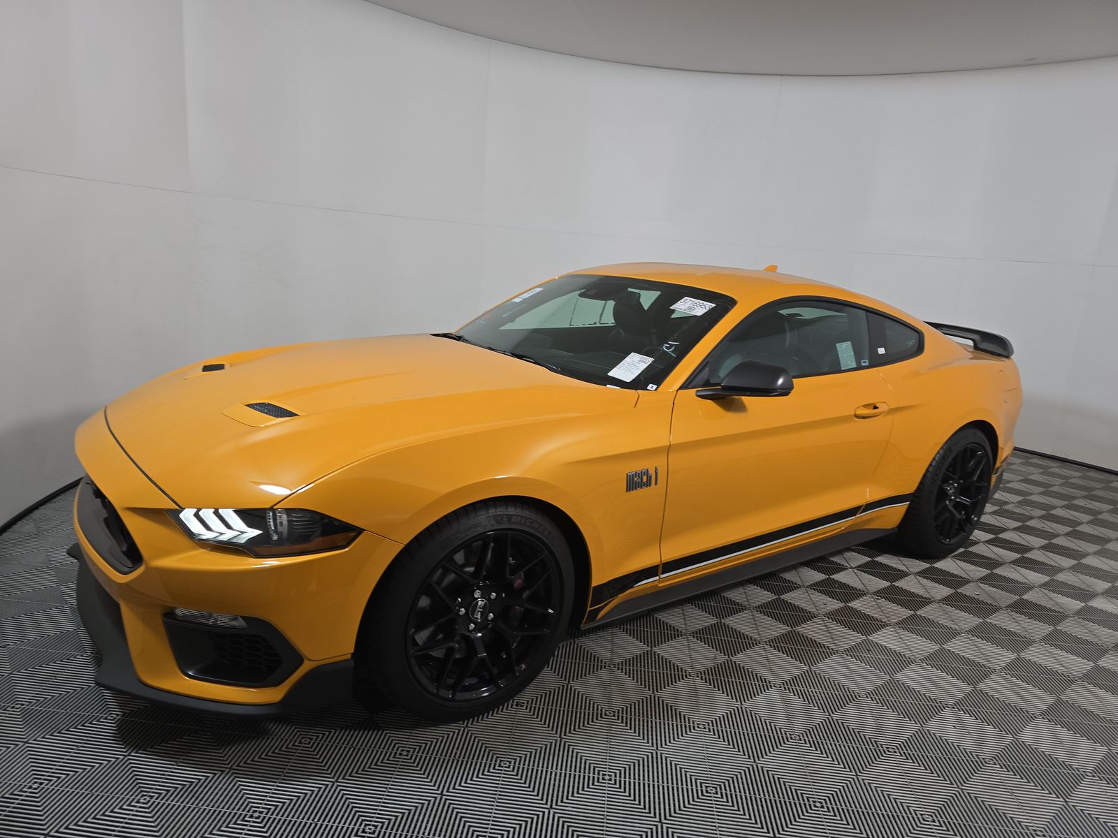 2022 Ford Mustang Mach 1 RWD