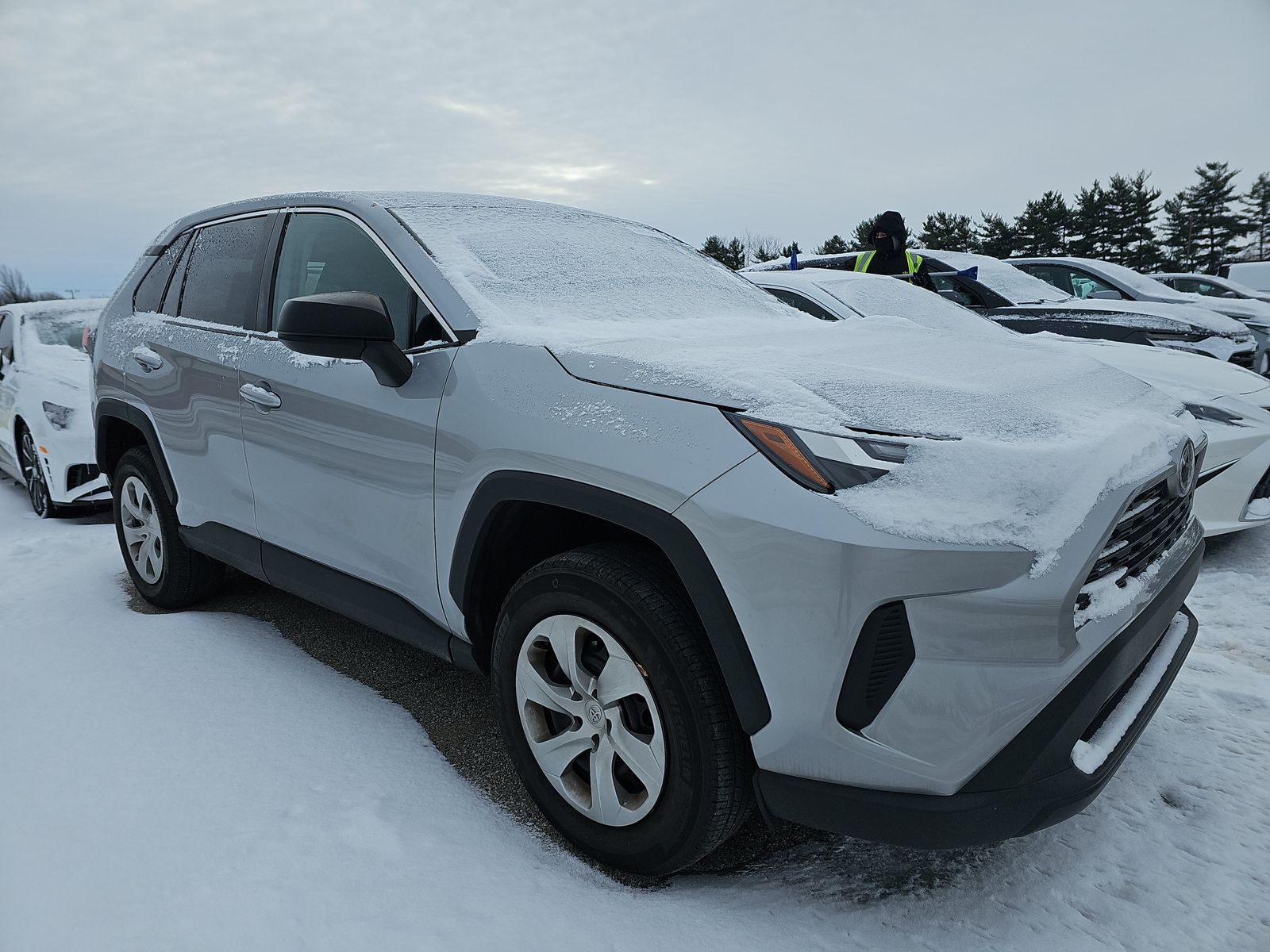 2023 Toyota RAV4 LE FWD