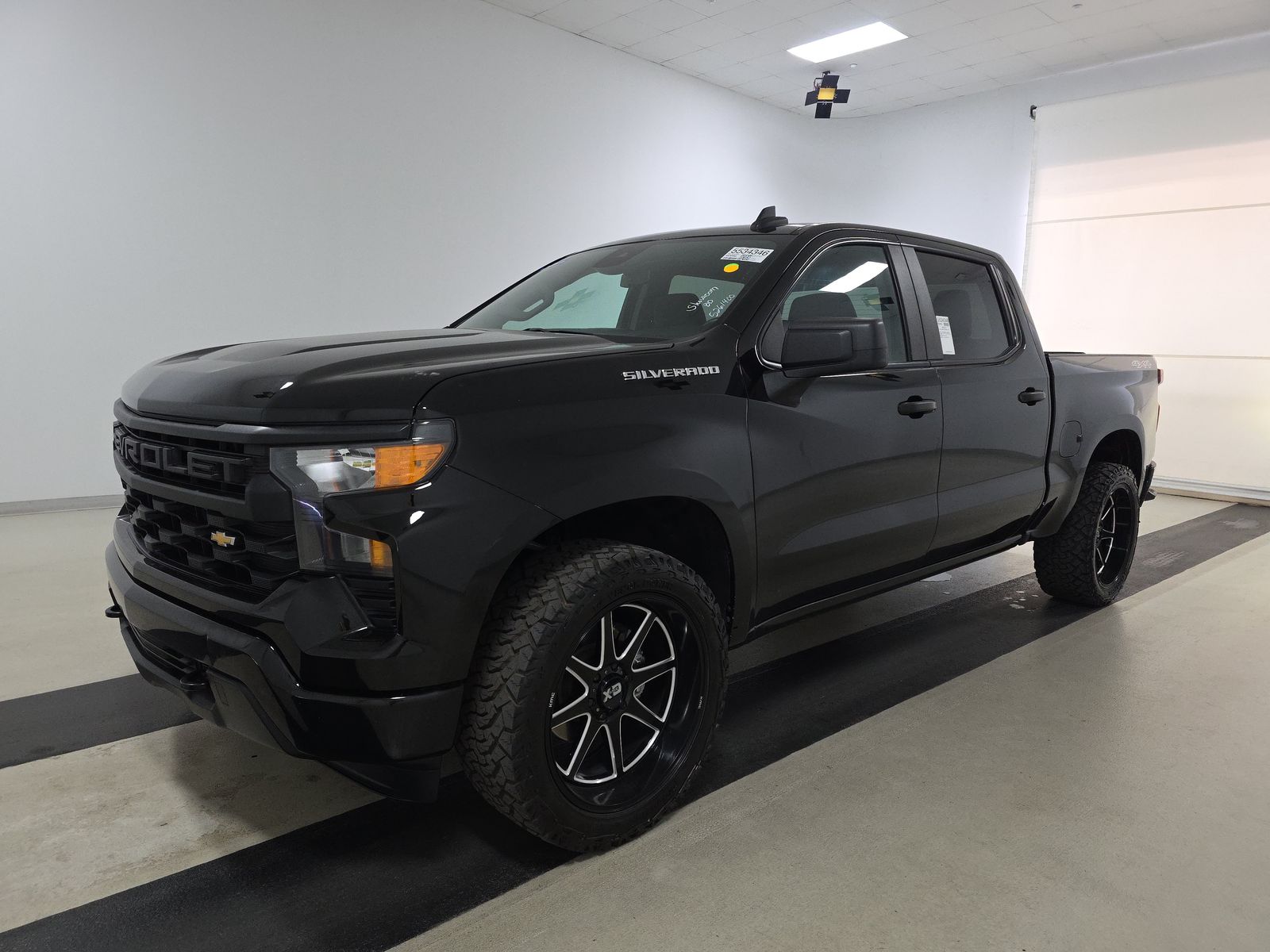2023 Chevrolet Silverado 1500 Custom AWD