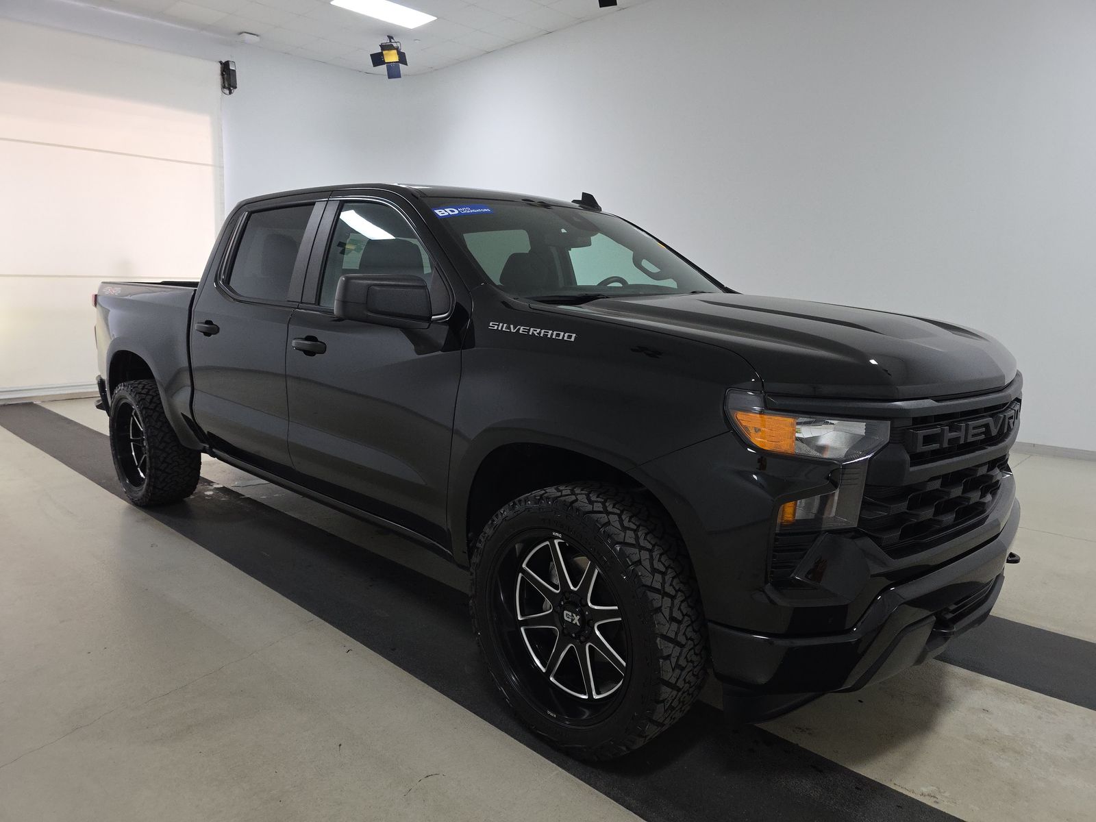 2023 Chevrolet Silverado 1500 Custom AWD