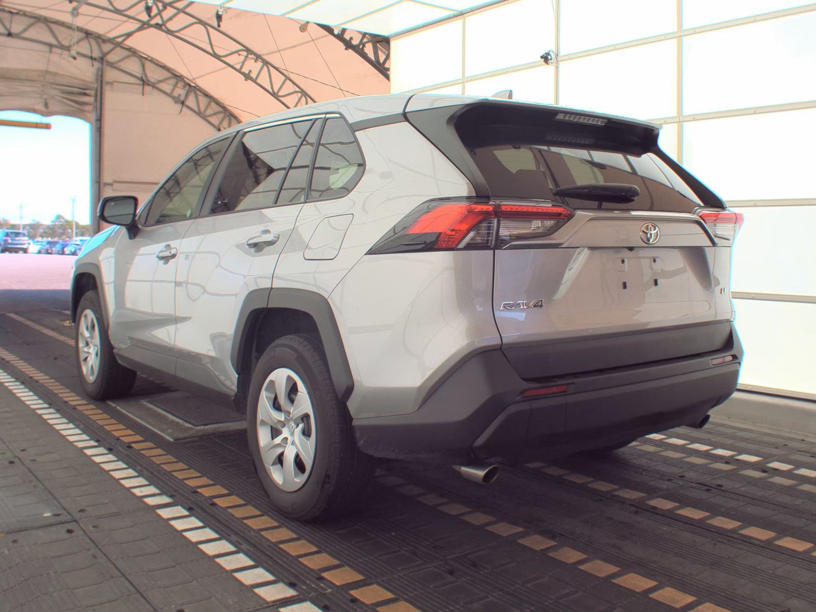 2024 Toyota RAV4 LE FWD