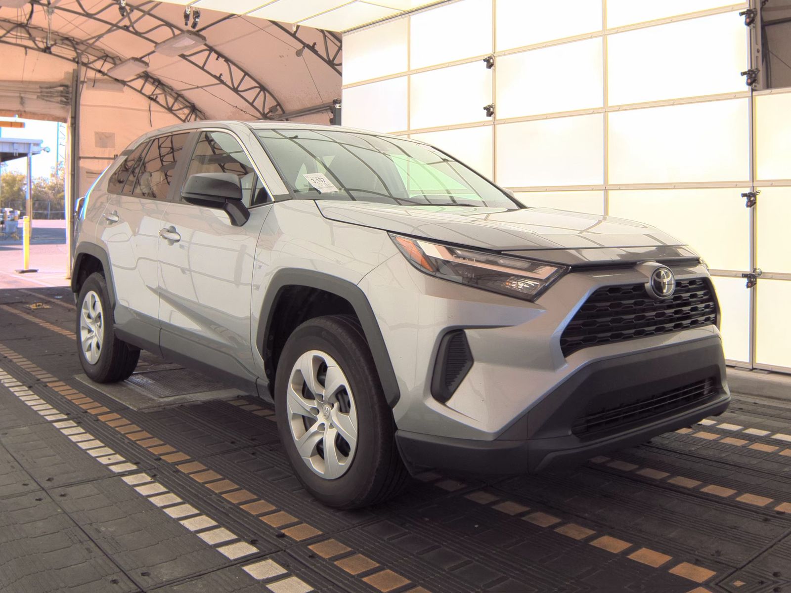 2024 Toyota RAV4 LE FWD
