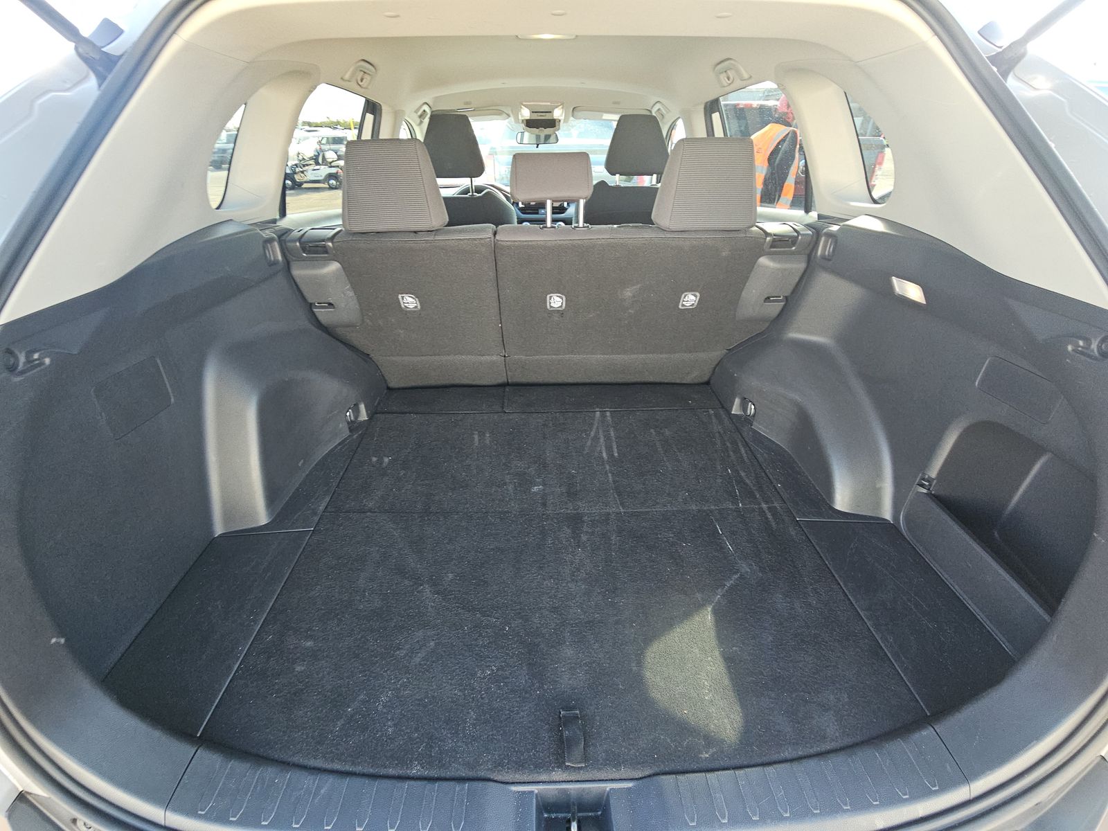 2024 Toyota RAV4 LE FWD