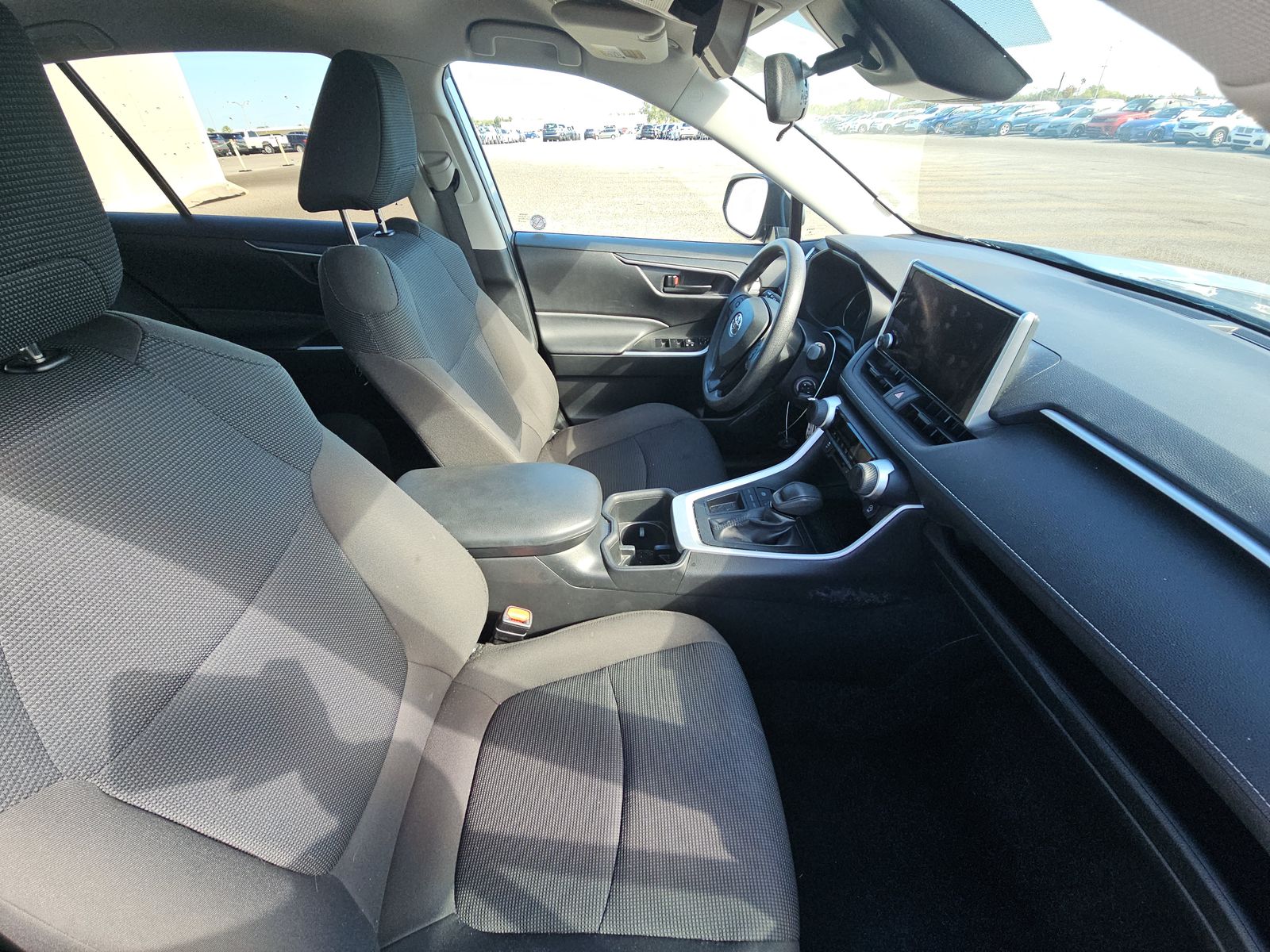 2024 Toyota RAV4 LE FWD