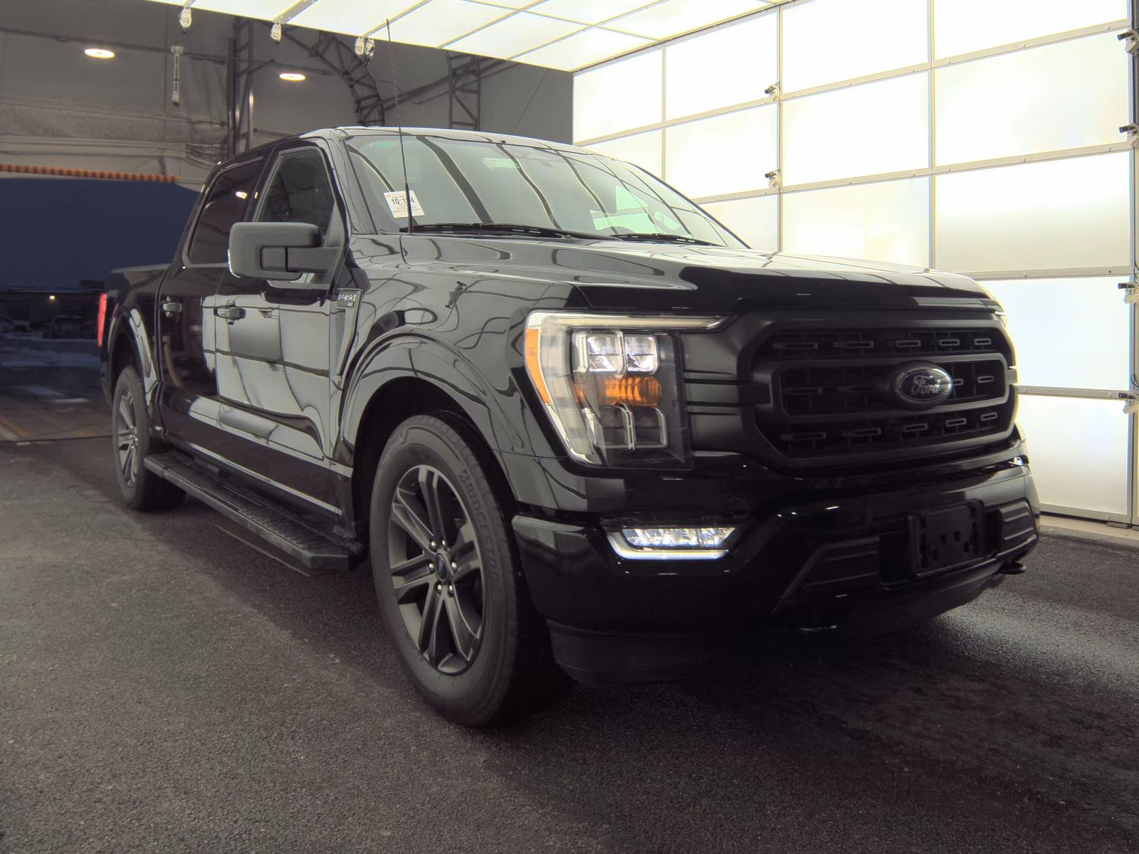 2023 Ford F-150 XLT RWD