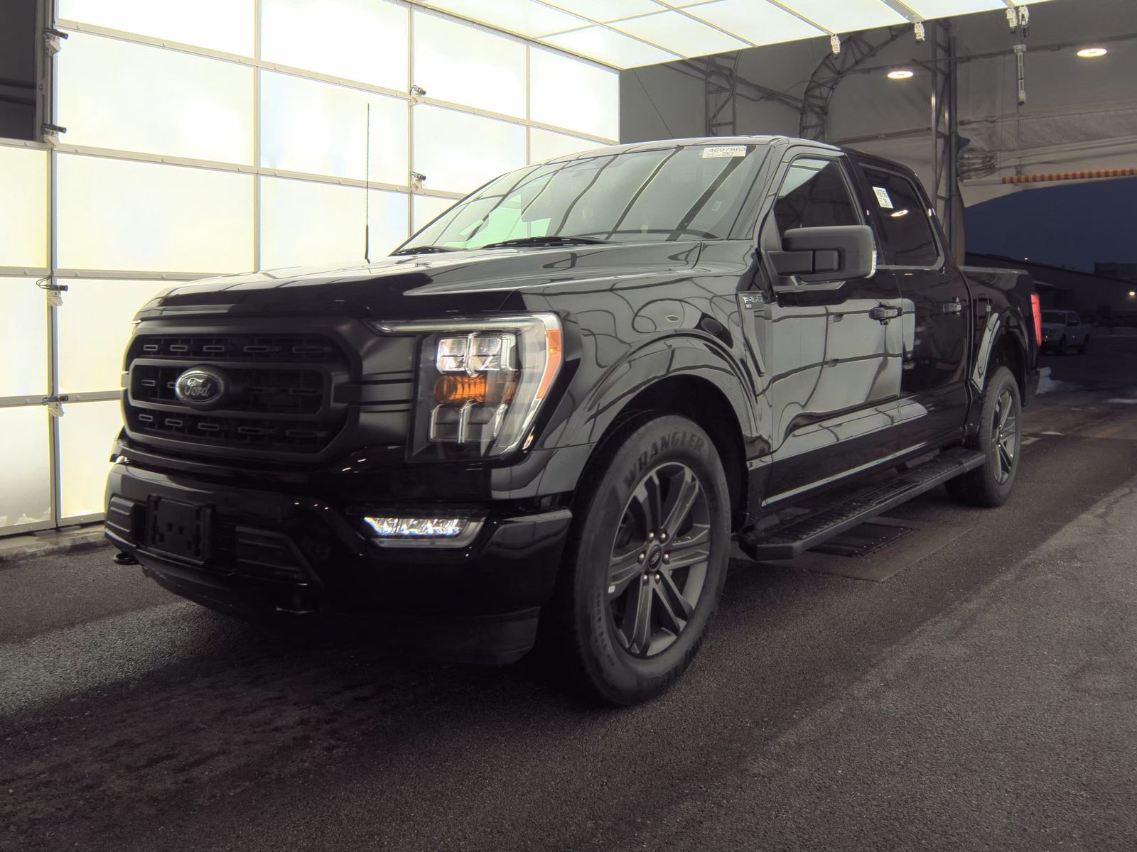 2023 Ford F-150 XLT RWD