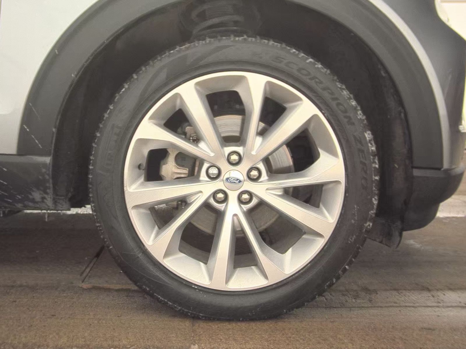 2022 Ford Explorer Platinum AWD