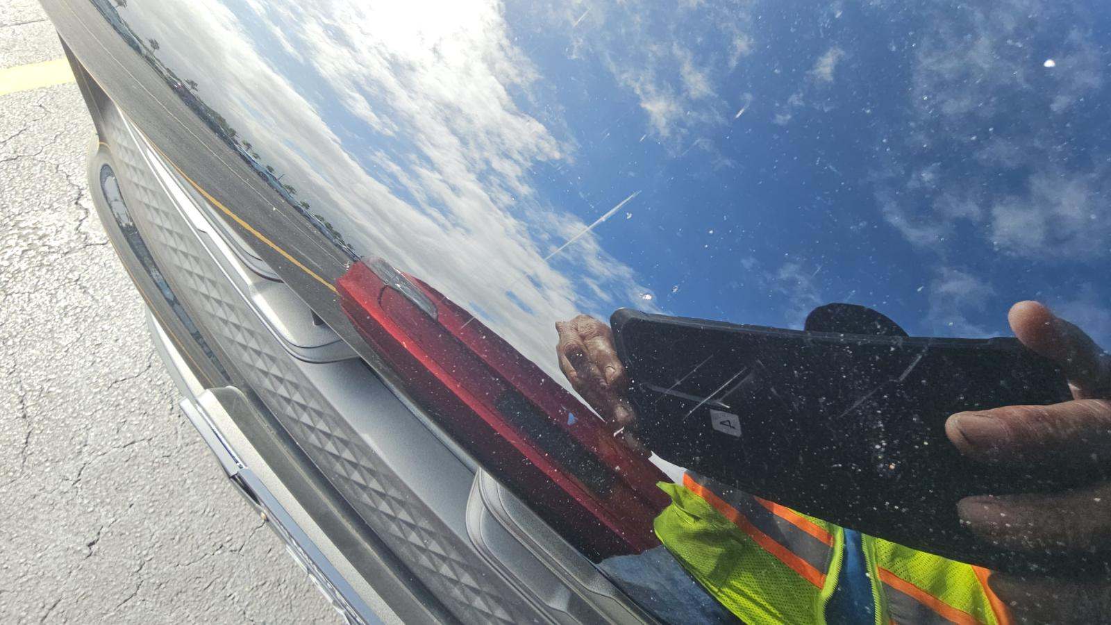 2023 Porsche Macan Base AWD