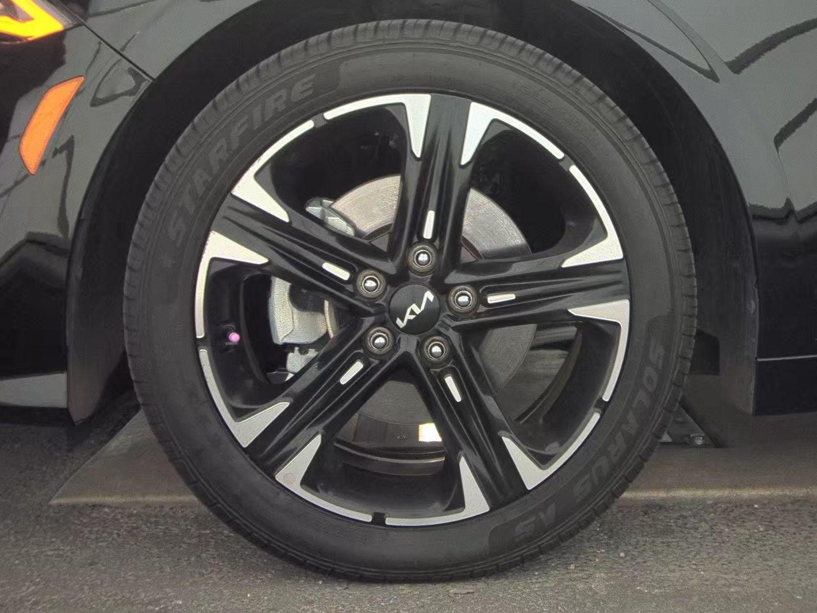 2024 Kia K5 GT-Line FWD